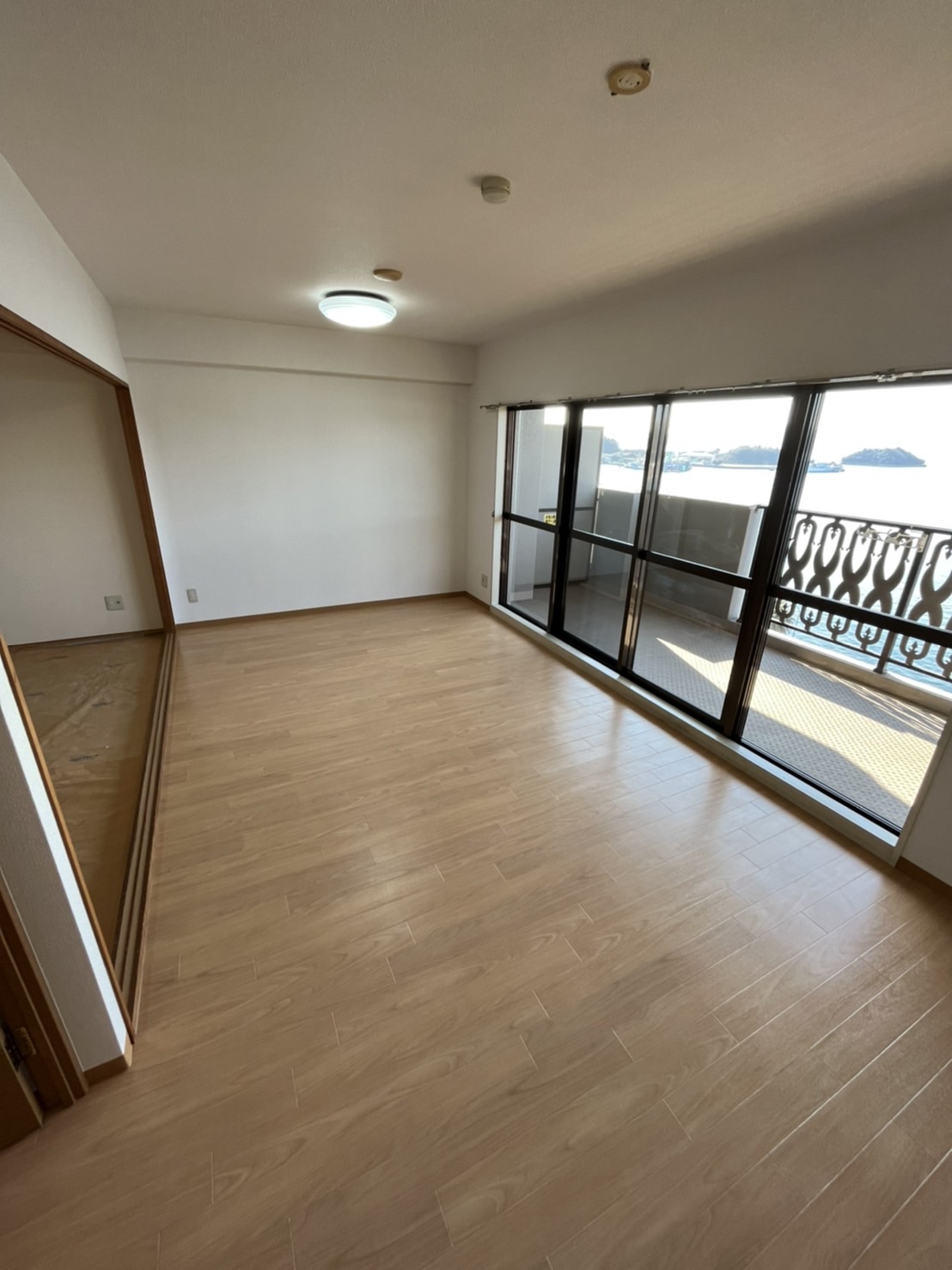 マンションの改修工事完成しました。