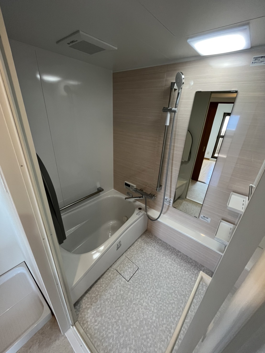 マンションの改修工事完成しました。