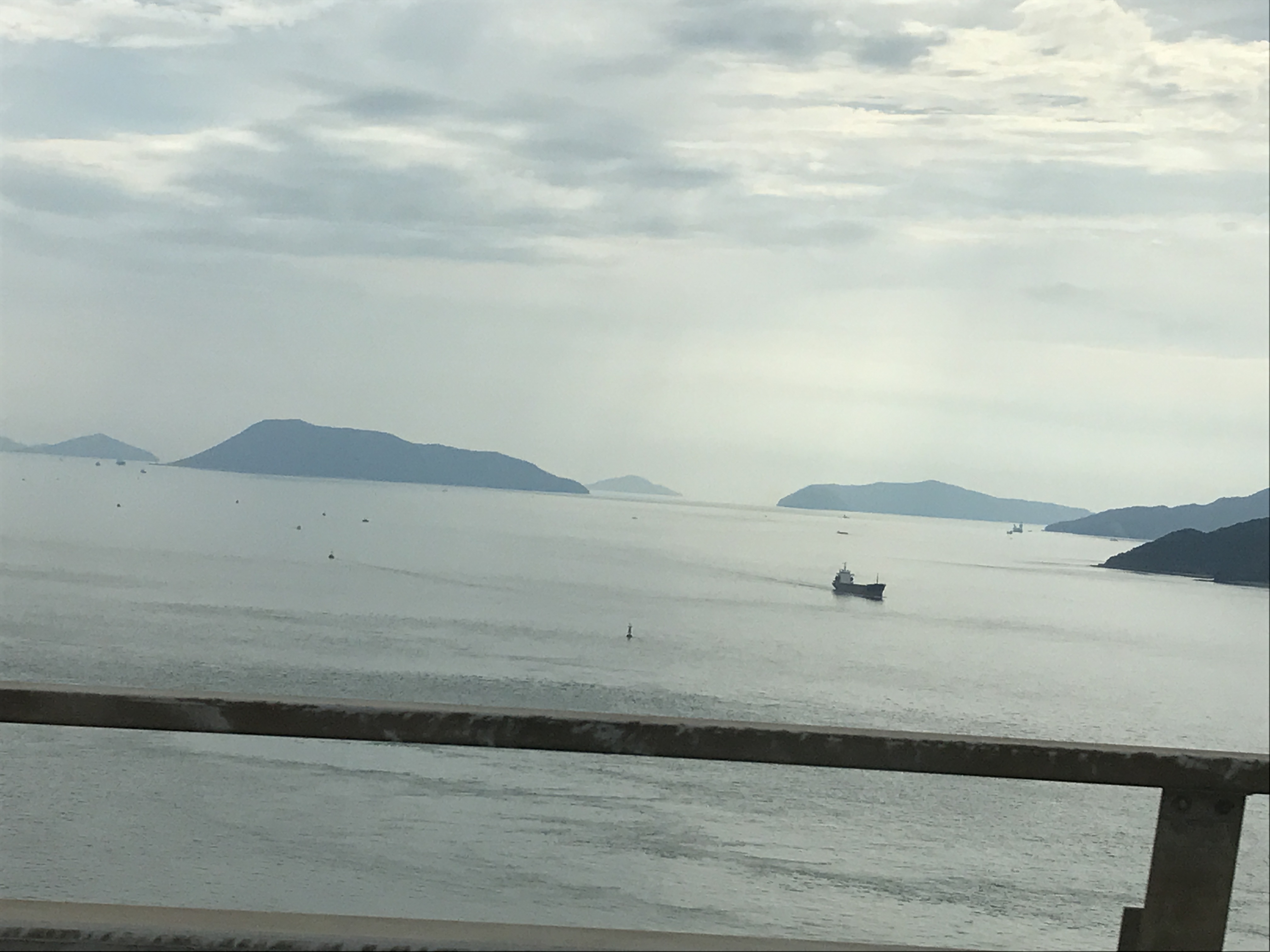 本日は休みです、明日からまた営業が始まります☆